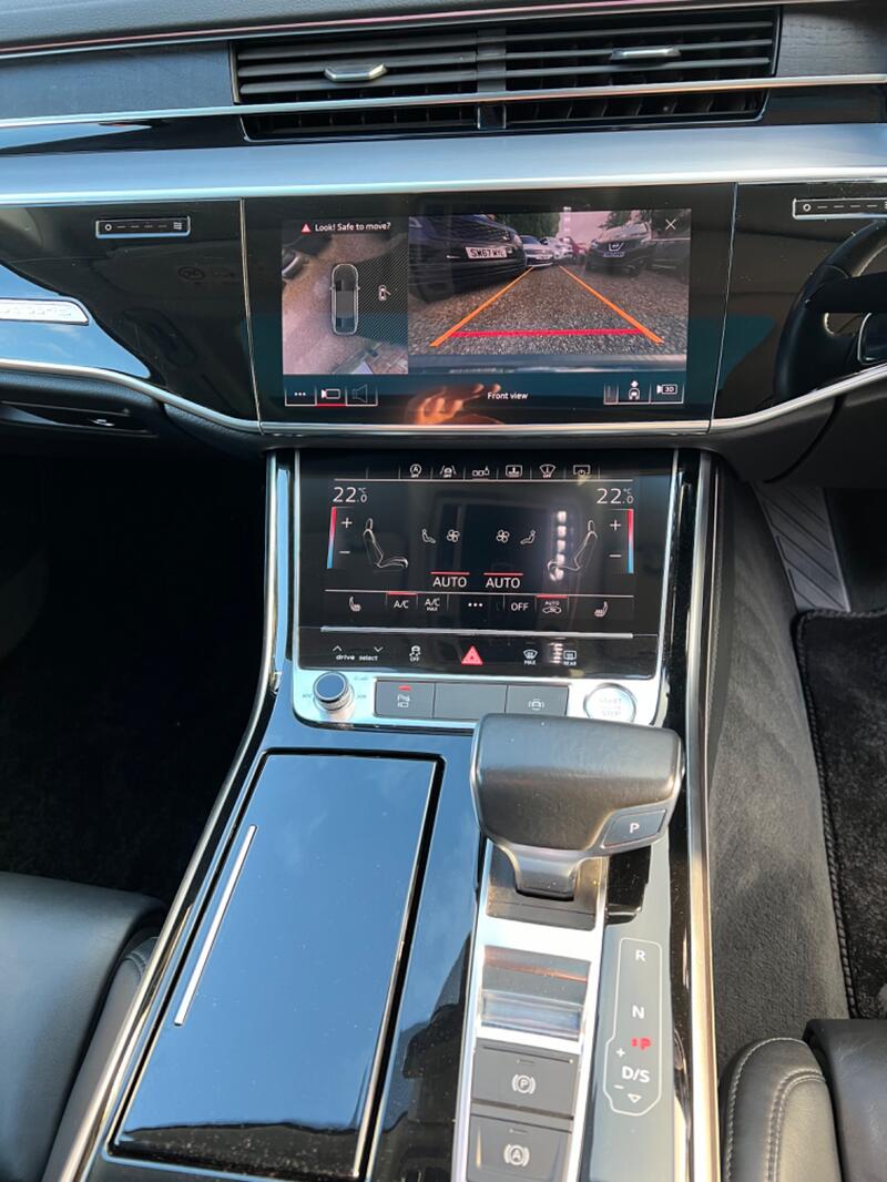 AUDI A8