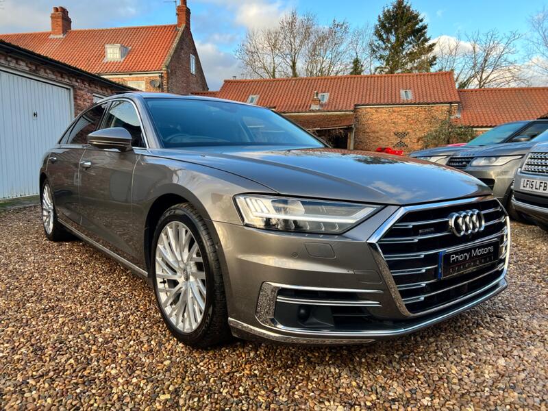 AUDI A8