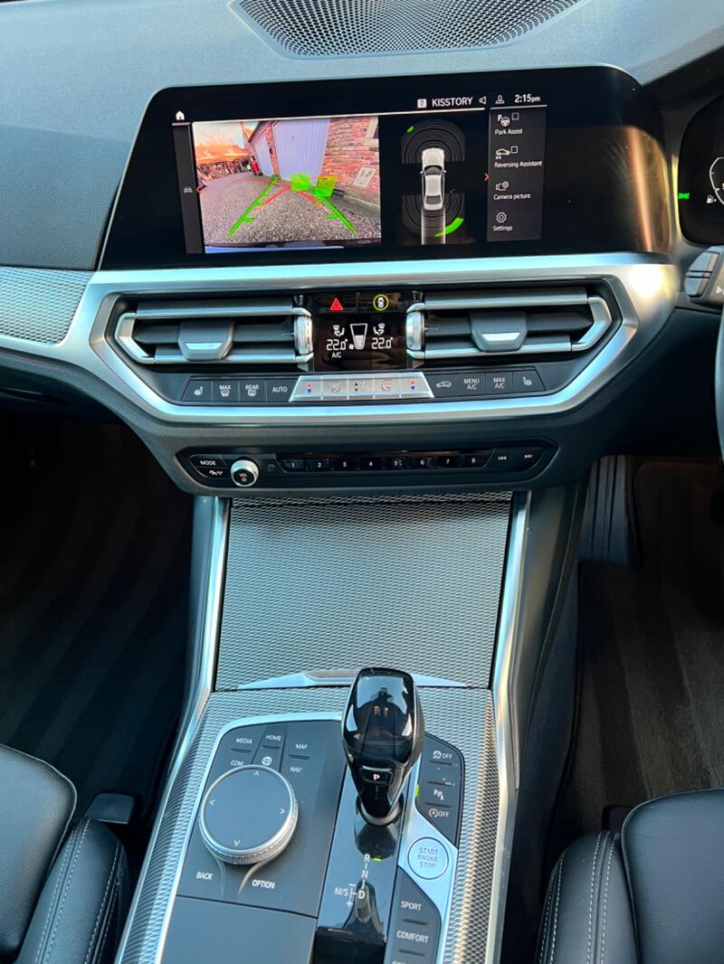 BMW 3 SERIES