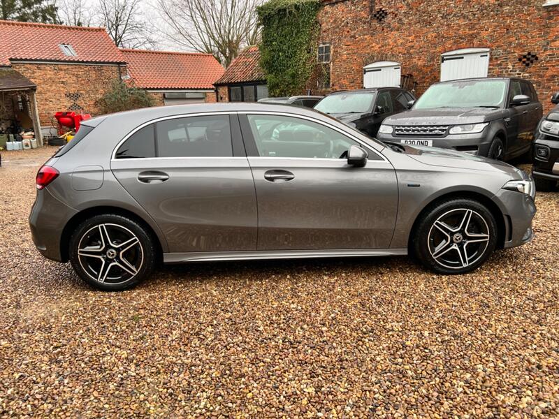 MERCEDES-BENZ A CLASS