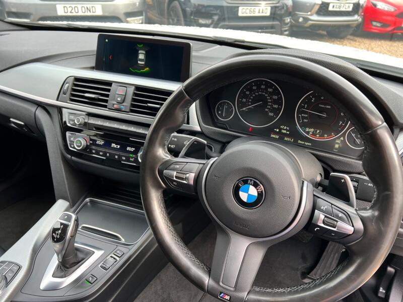 BMW 3 SERIES
