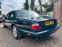 JAGUAR XJR