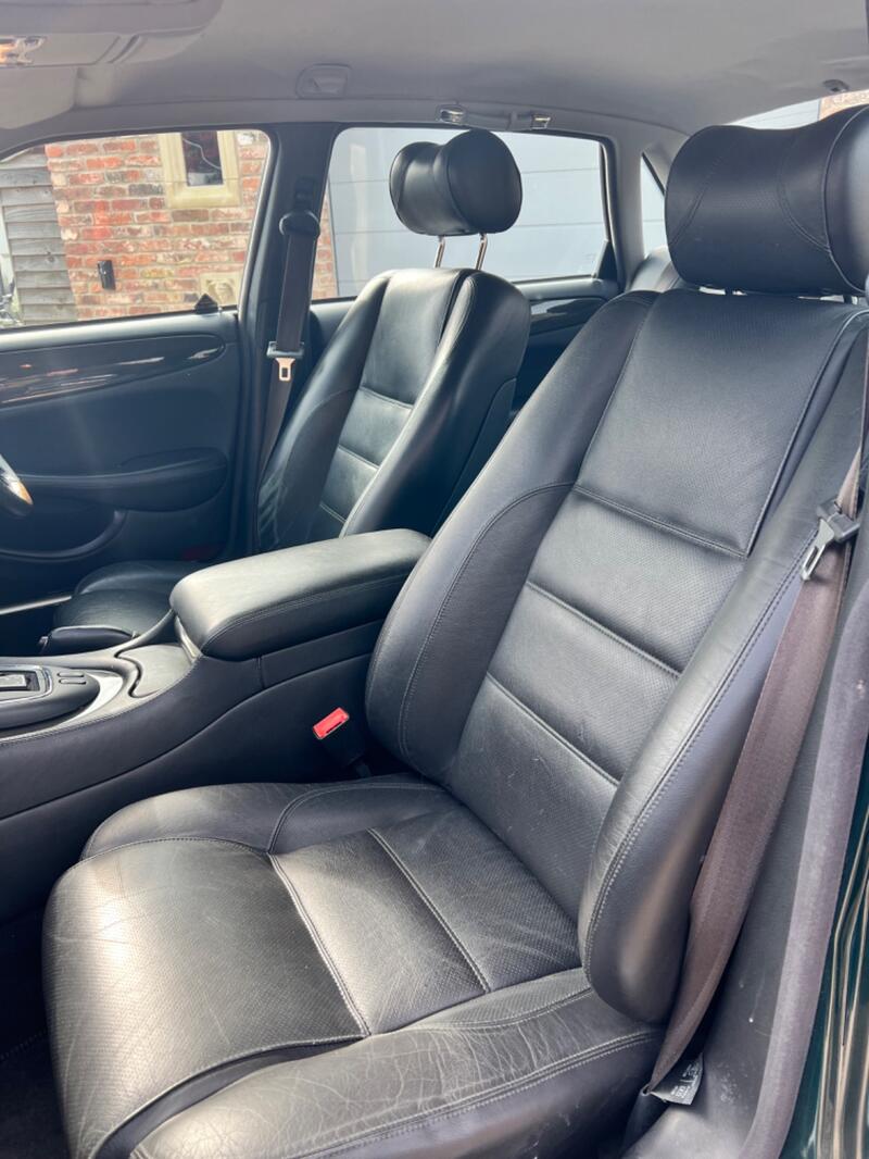 JAGUAR XJR