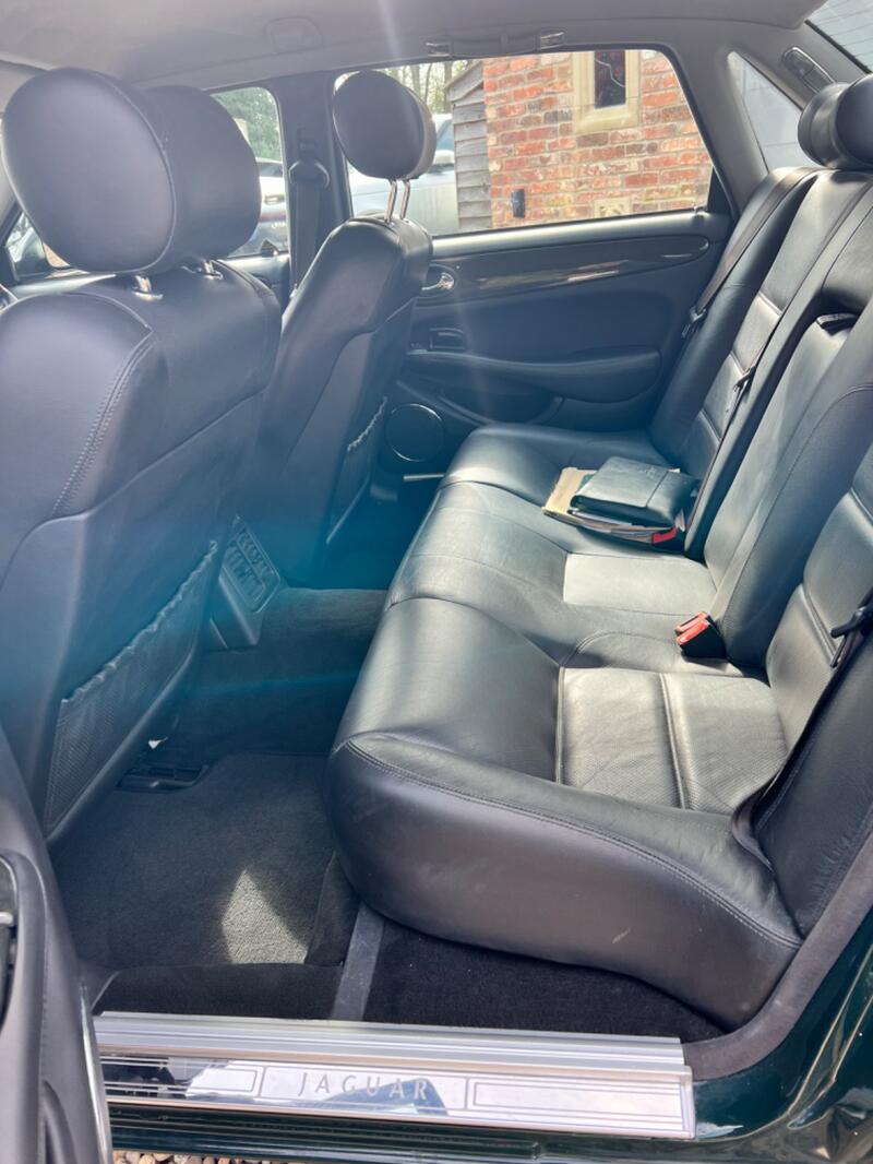 JAGUAR XJR