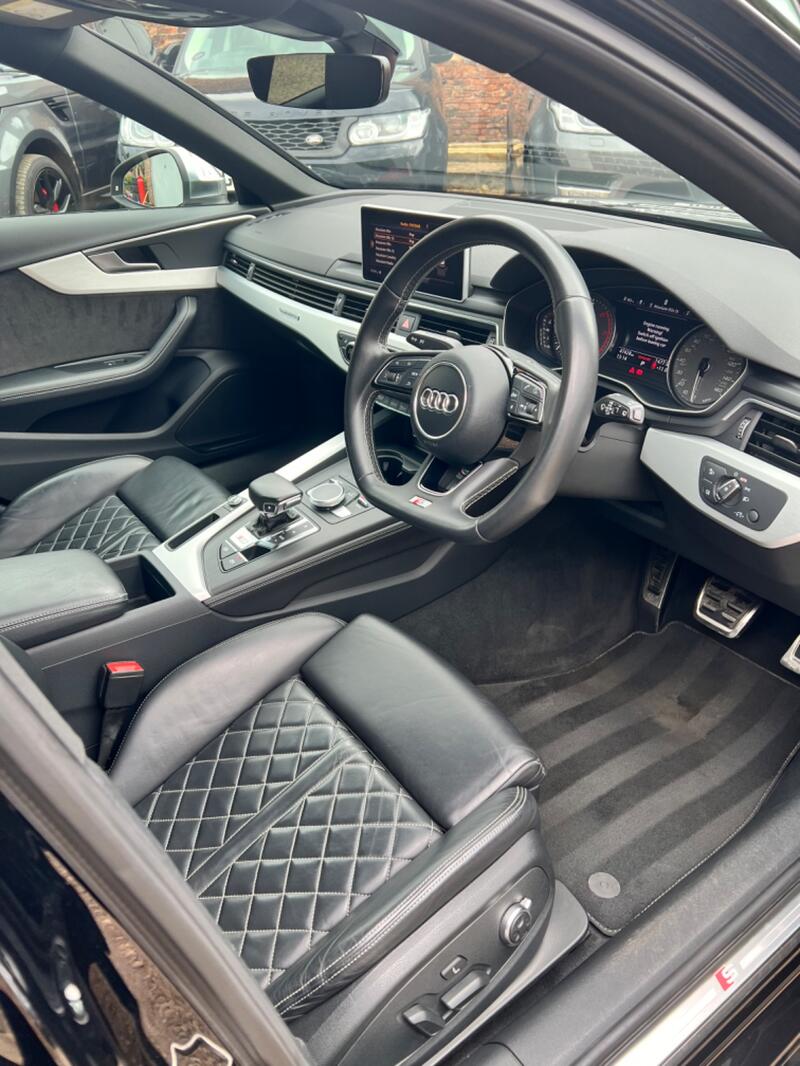 AUDI S4