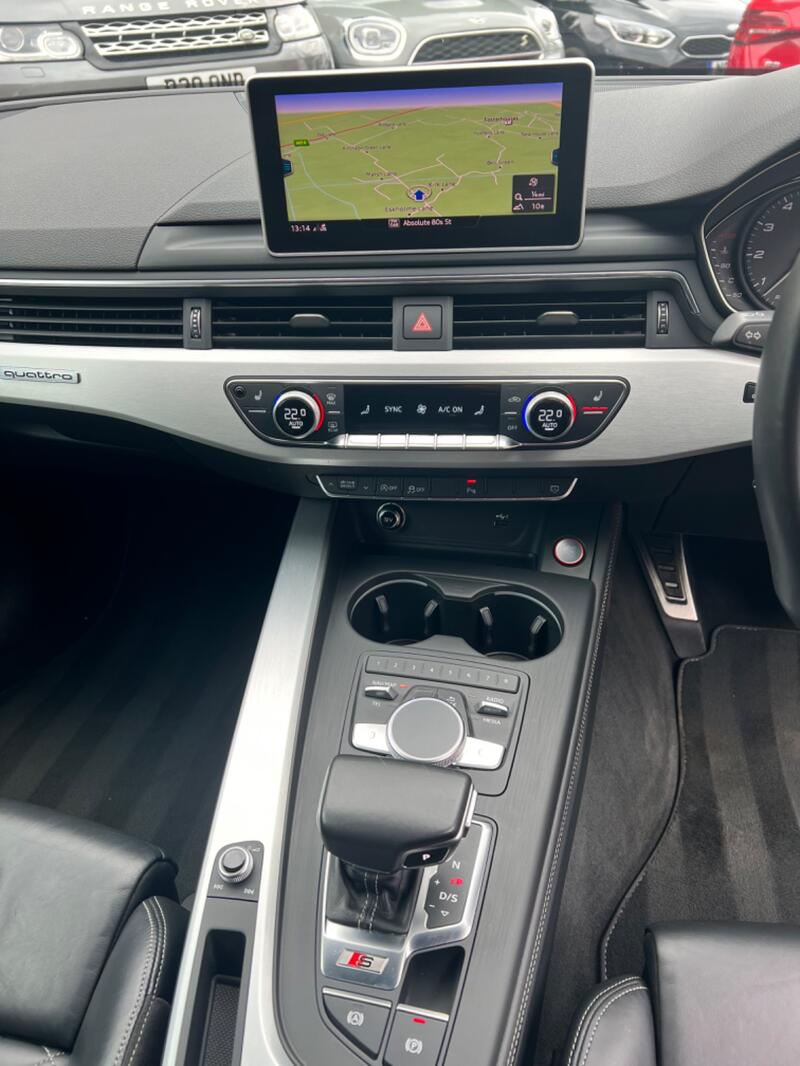 AUDI S4