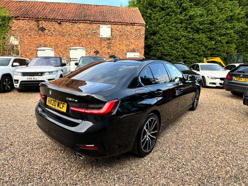 BMW 3 SERIES