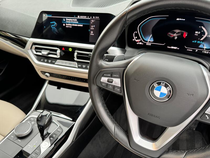BMW 3 SERIES
