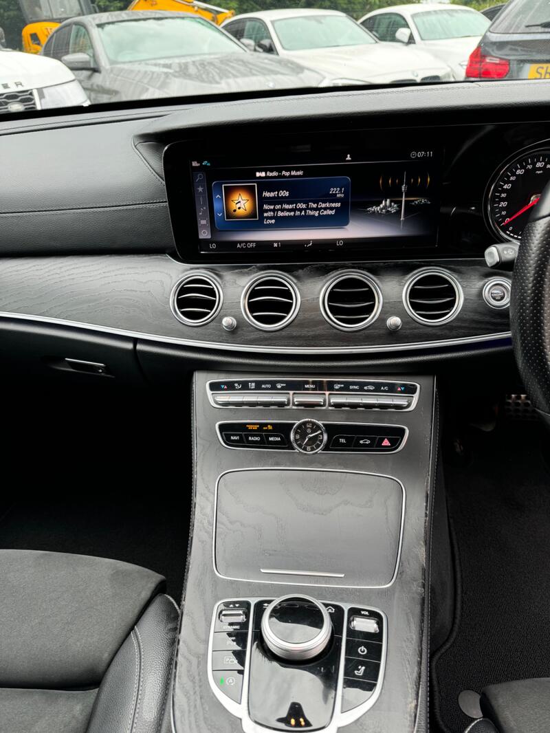 MERCEDES-BENZ E CLASS