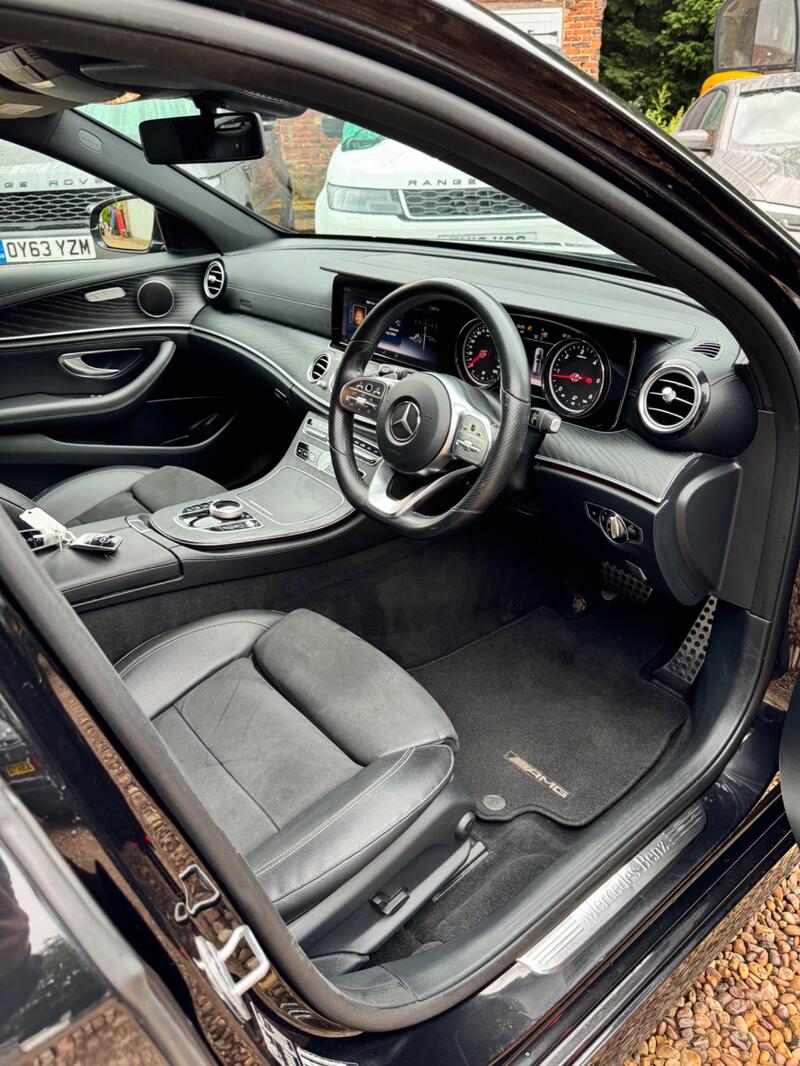 MERCEDES-BENZ E CLASS