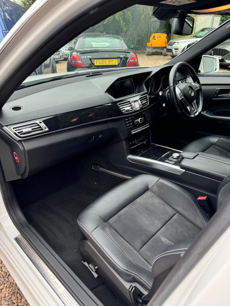 MERCEDES-BENZ E CLASS
