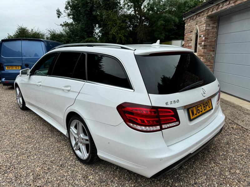 MERCEDES-BENZ E CLASS