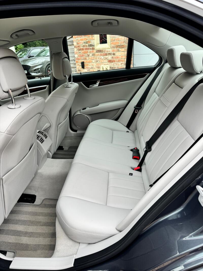 MERCEDES-BENZ C CLASS