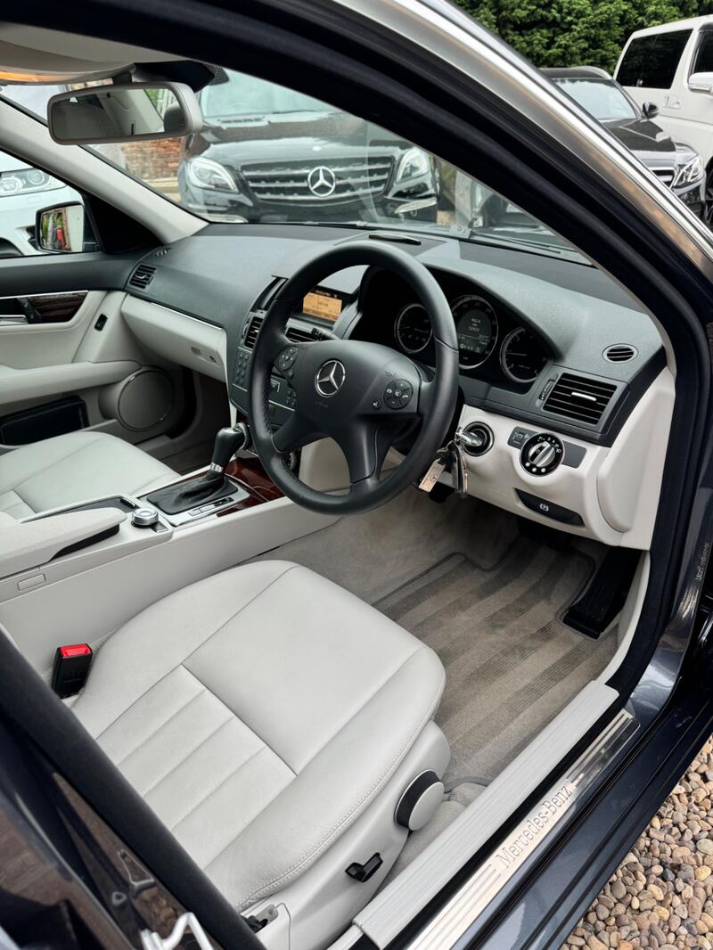 MERCEDES-BENZ C CLASS