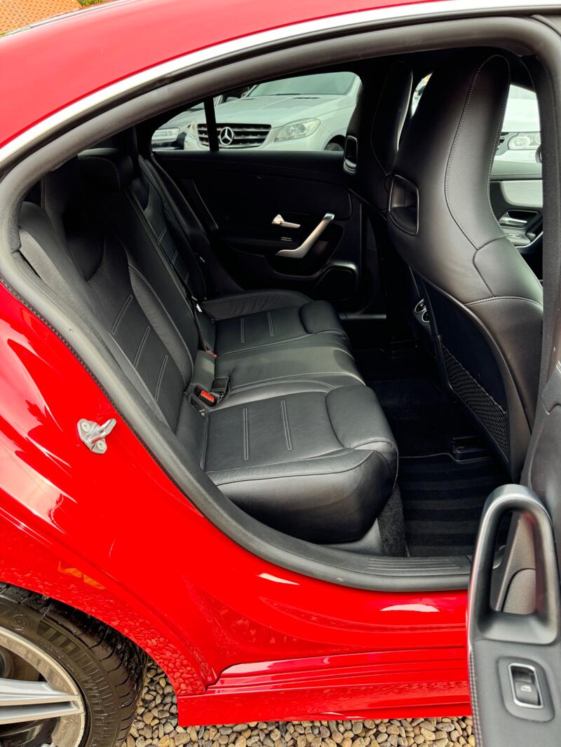 MERCEDES-BENZ CLA