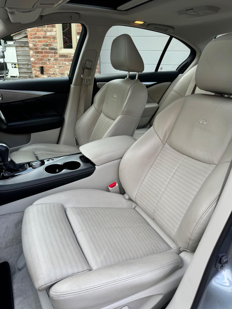 INFINITI Q50