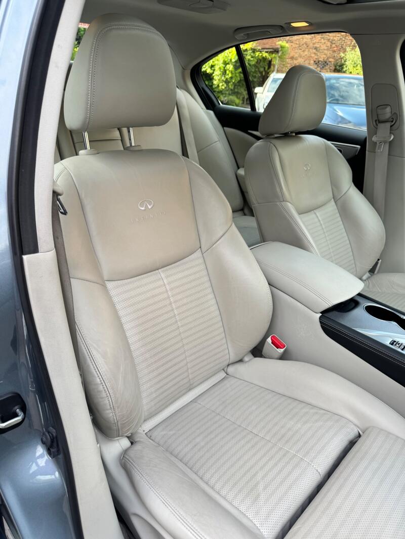 INFINITI Q50