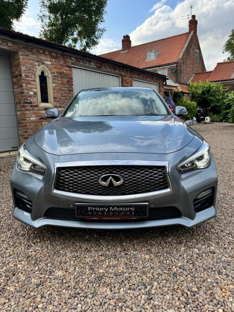 INFINITI Q50