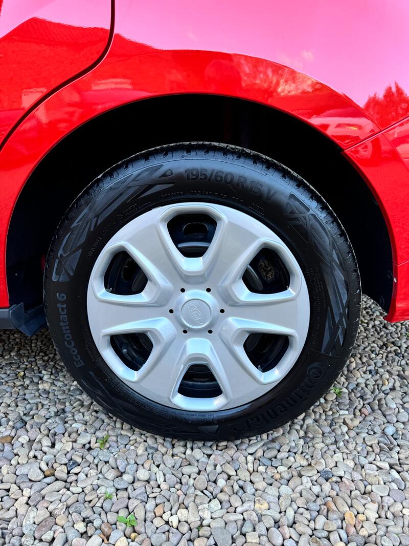 FORD TOURNEO