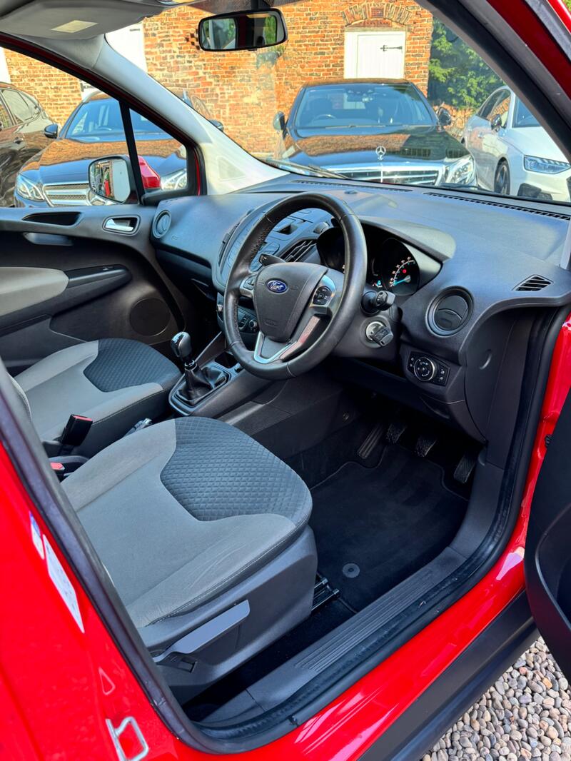FORD TOURNEO