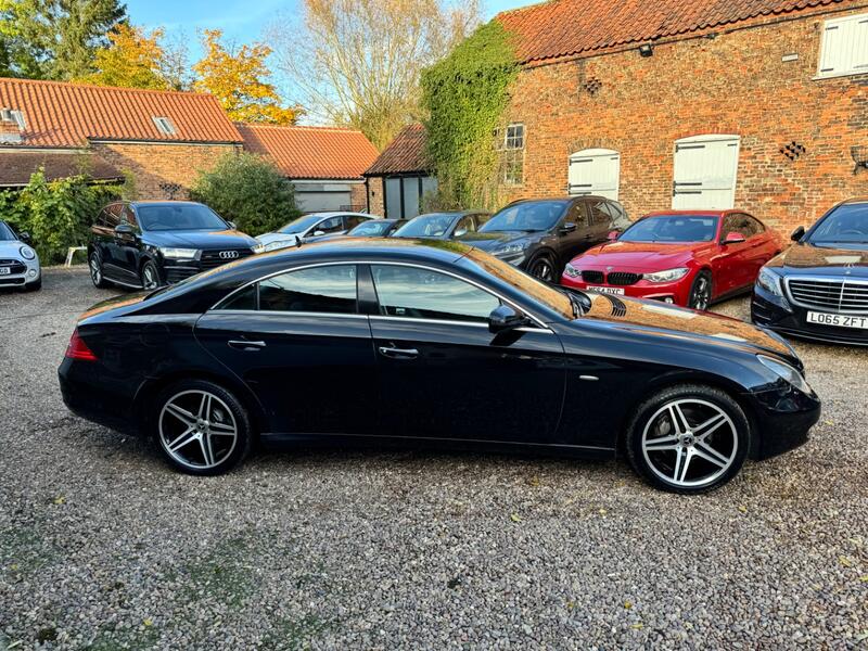 MERCEDES-BENZ CLS
