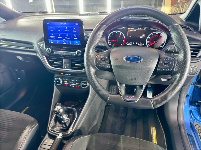 FORD FIESTA