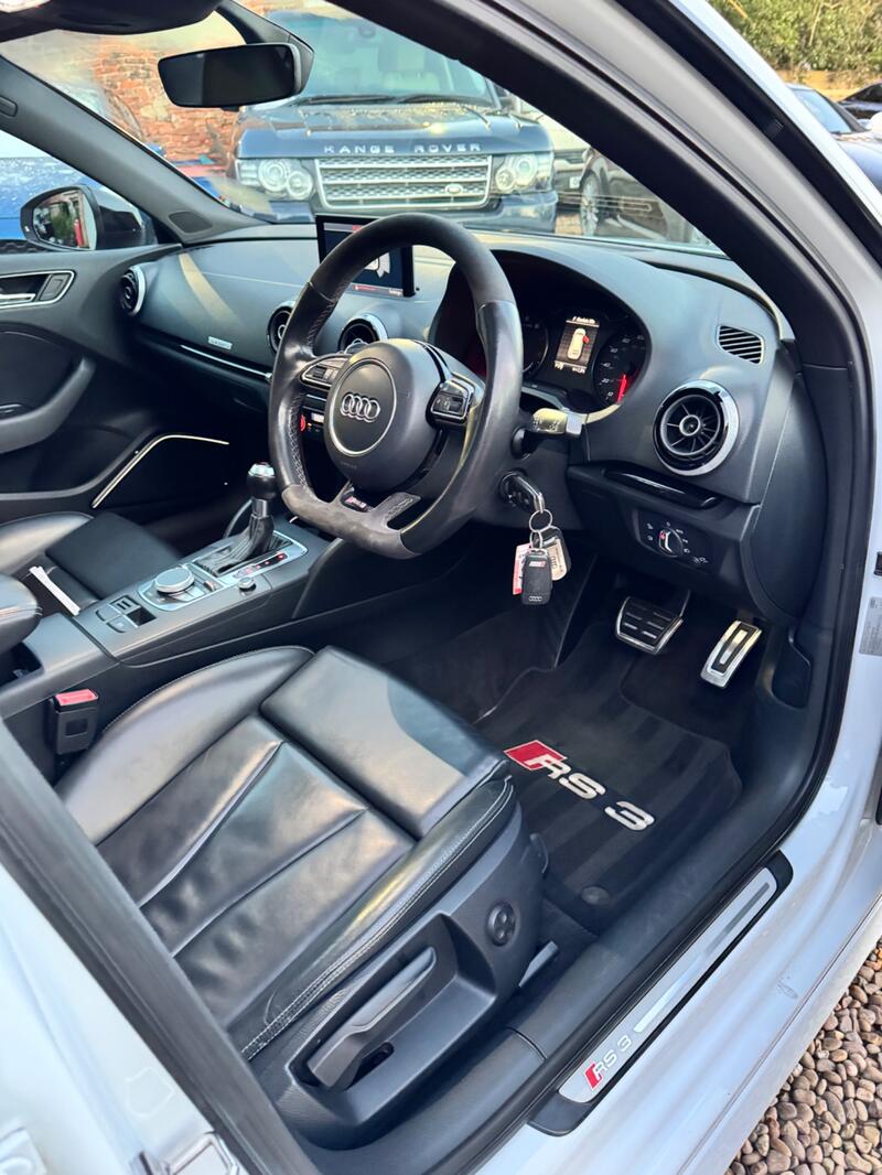 AUDI RS3