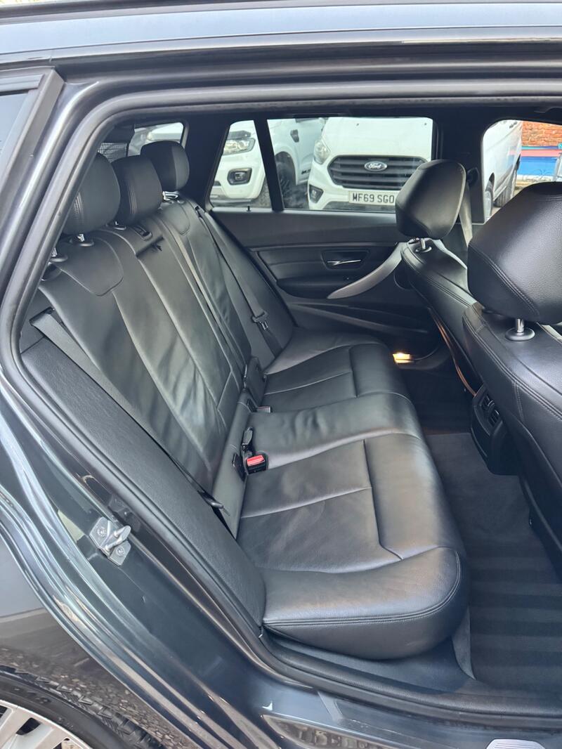BMW 3 SERIES