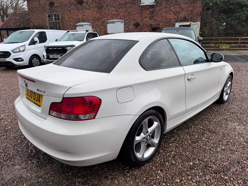 BMW 1 SERIES