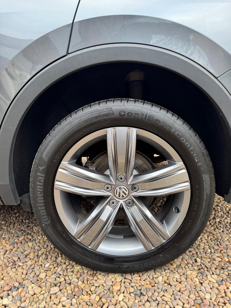 VOLKSWAGEN TIGUAN ALLSPACE