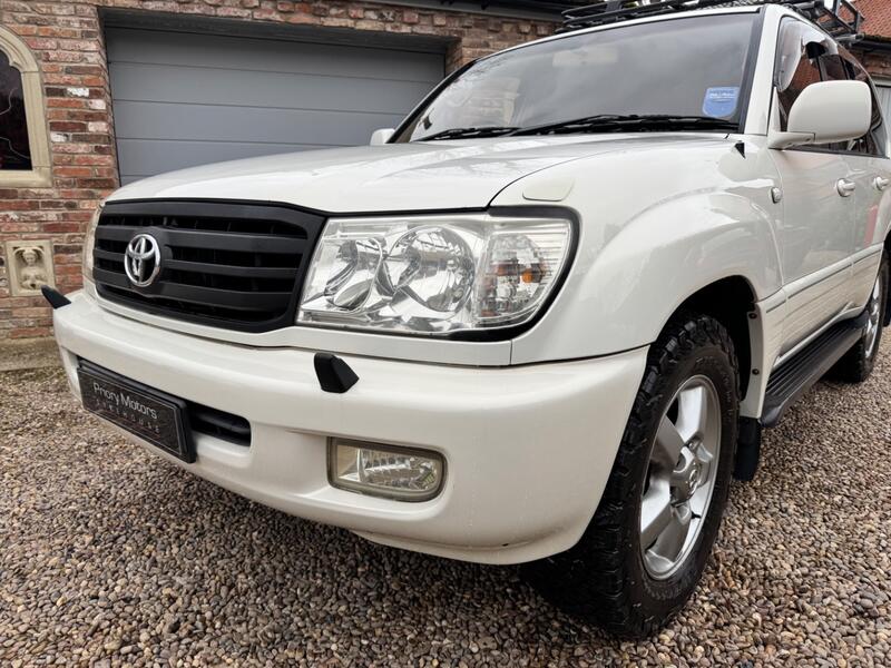 TOYOTA LAND CRUISER